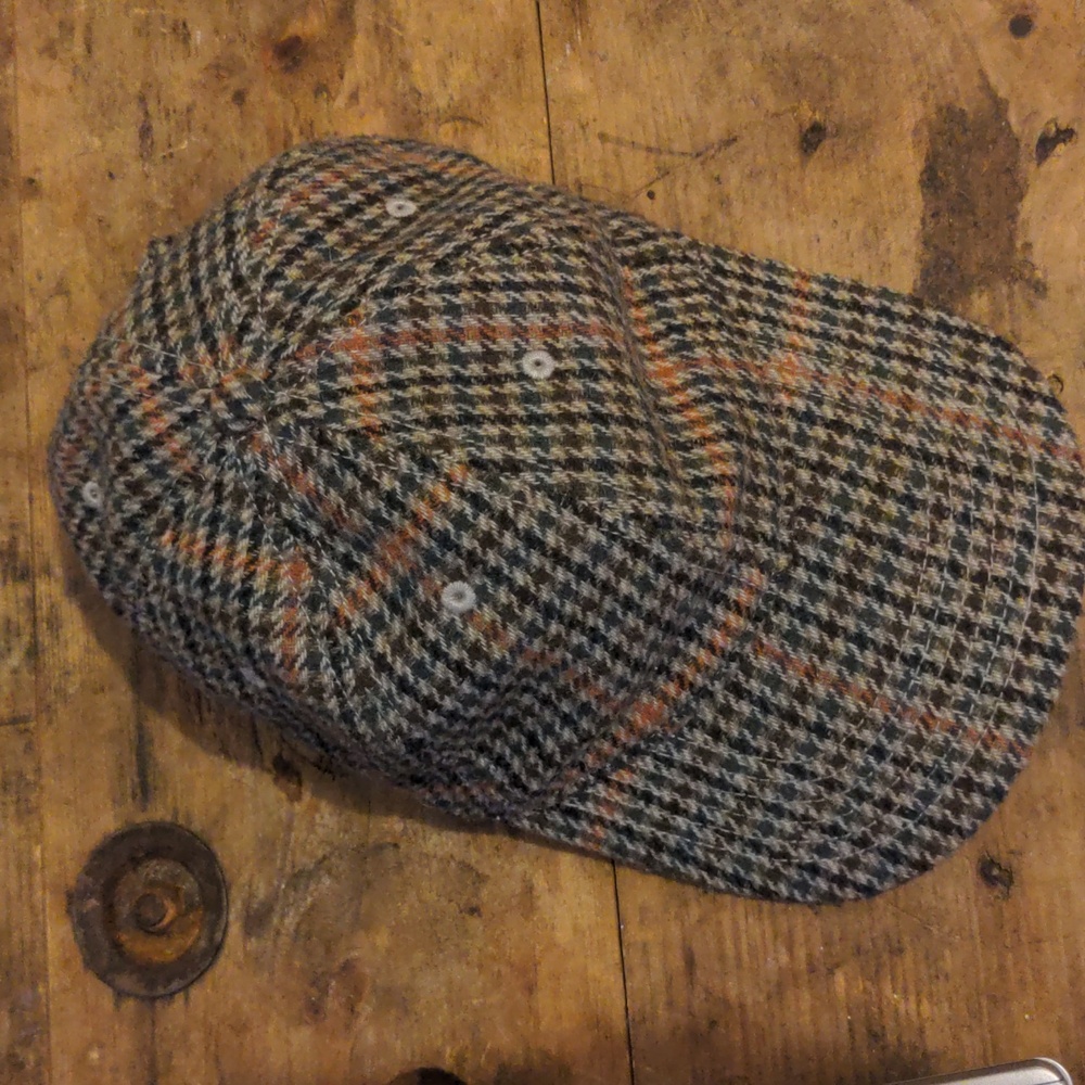 Tweed hat - Picture 2 of 4